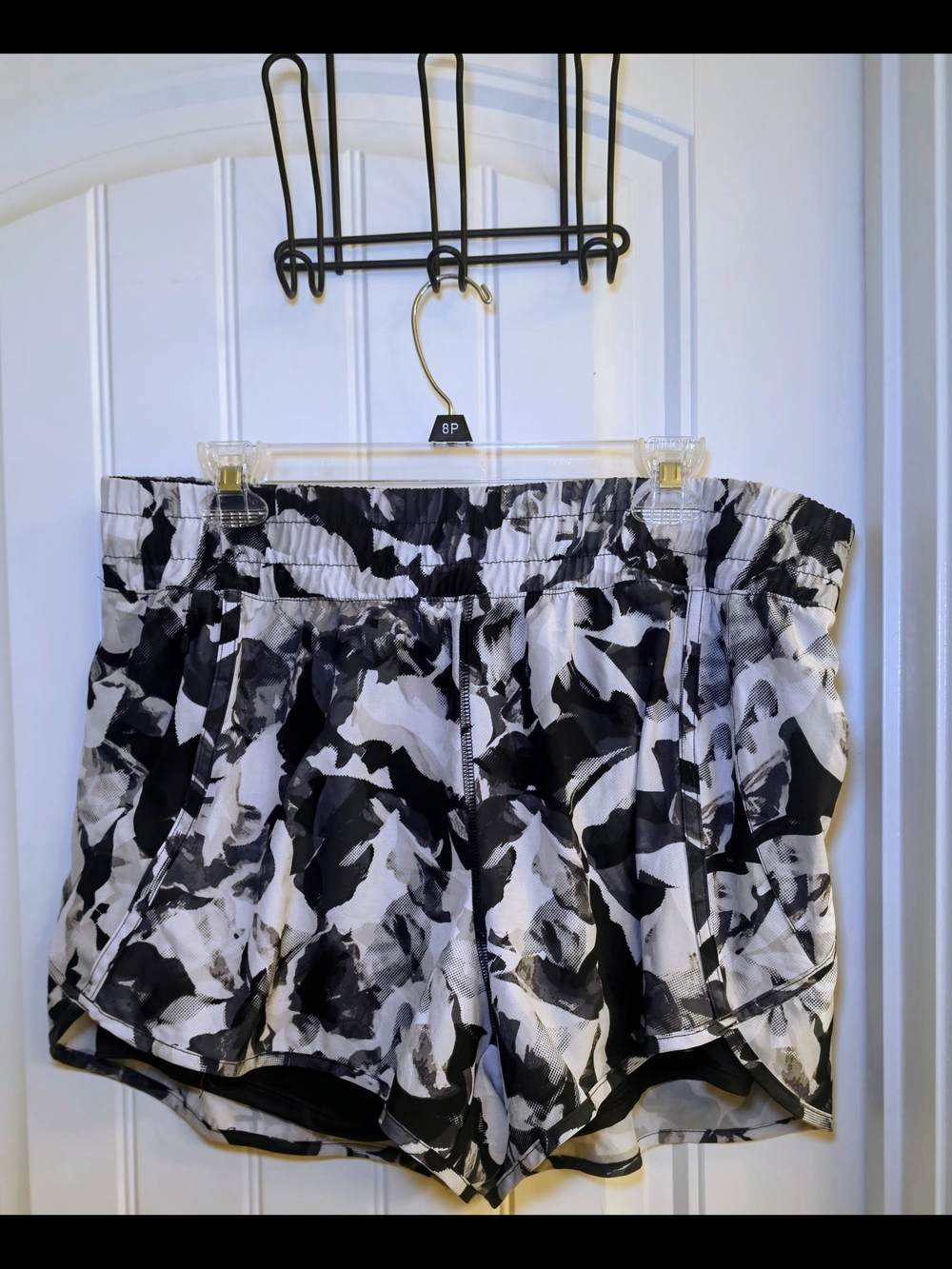 Avia Black & White Abstract Print Athletic Shorts